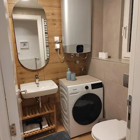 Teo Divcigora Apartment *