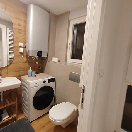 Teo Divcigora Apartment *